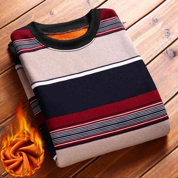 men fce new autumn fashion stripe warm pullover male gold veet thicken sweater winter o-neck knitwear, White;black
men fce new autumn fashion stripe warm pullover male gold veet thicken sweater winter o-neck knitwear, White;black