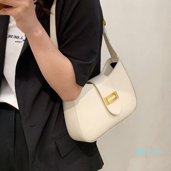 evening bags pu designer leather small solid color saddle crossbody for women 2021 summer design female luxury shoulder handbags
evening bags pu designer leather small solid color saddle crossbody for women 2021 summer design female luxury shoulder handbags