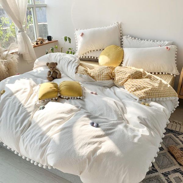 bedding sets white sheet quilt cover four piece set king size duvet pillow case
bedding sets white sheet quilt cover four piece set king size duvet pillow case