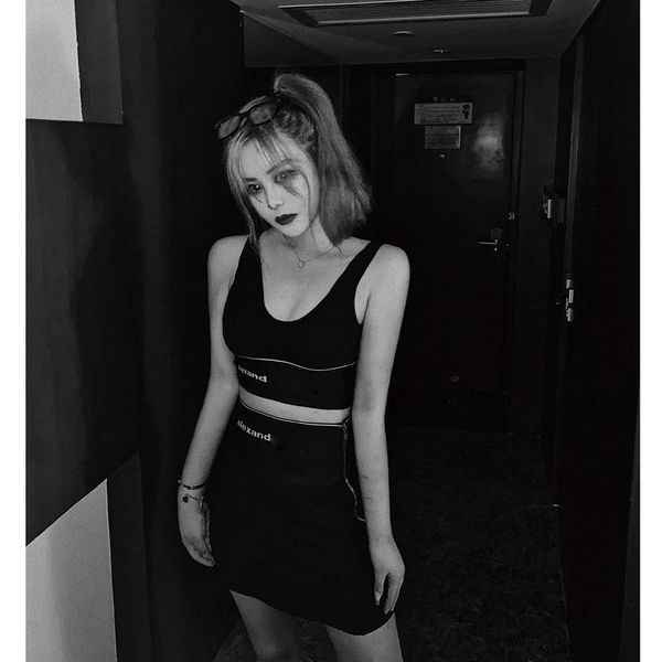 summer women vest short letter print tank-crop high street brand knitted vests female sleeveless casual thin women's tanks & camis, White
summer women vest short letter print tank-crop high street brand knitted vests female sleeveless casual thin women's tanks & camis, White