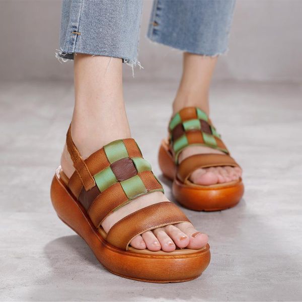 sandals 2021 spring and summer thick bottom color matching platform leather retro roman women's shoes, Black
sandals 2021 spring and summer thick bottom color matching platform leather retro roman women's shoes, Black