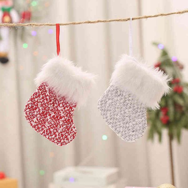 qiaoding selling new decorative knitted plush small socks long wool edge christmas gift bag
qiaoding selling new decorative knitted plush small socks long wool edge christmas gift bag