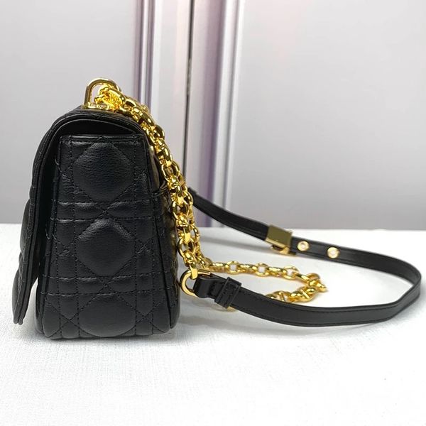 designer crossbody chain bag - genuine leather, luxury handbag for women with flip wallet & box - wholesale
designer crossbody chain bag - genuine leather, luxury handbag for women with flip wallet & box - wholesale
