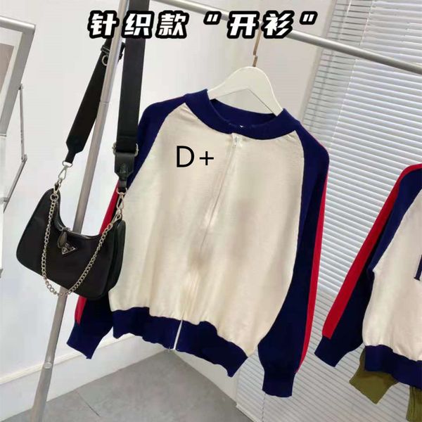 men's and women's 2021 early autumn new jacquard letter love knitted baseball series pullover cardigan upper body age reduction, White;black
men's and women's 2021 early autumn new jacquard letter love knitted baseball series pullover cardigan upper body age reduction, White;black