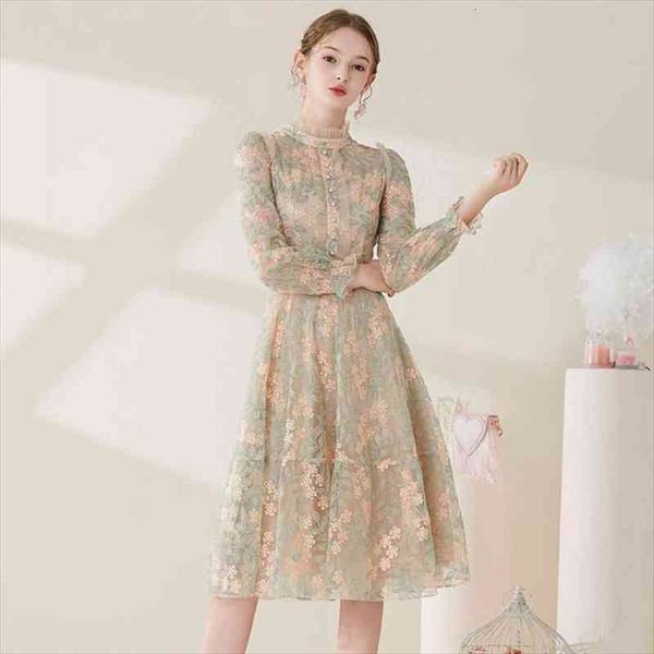 runway lace embroidered mesh womens dresses summer long sleeve flower temperament ruffles office party midi, Black;gray
runway lace embroidered mesh womens dresses summer long sleeve flower temperament ruffles office party midi, Black;gray