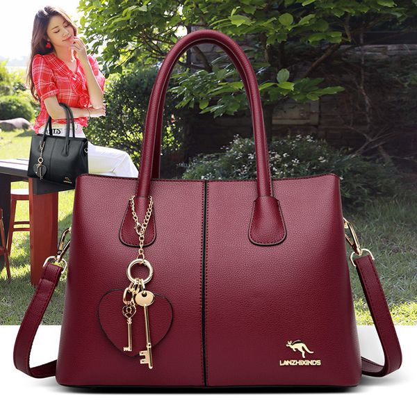 2021 lanzhixin kangaroo women's bag leather fashion middle aged mother's style atmospheric one shoulder handbag
2021 lanzhixin kangaroo women's bag leather fashion middle aged mother's style atmospheric one shoulder handbag