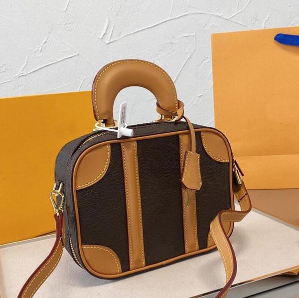 new fashion cosmetic bag designers luxurys boxes bags large capacity small luggage handbag women briefcase crossbody makeup
new fashion cosmetic bag designers luxurys boxes bags large capacity small luggage handbag women briefcase crossbody makeup