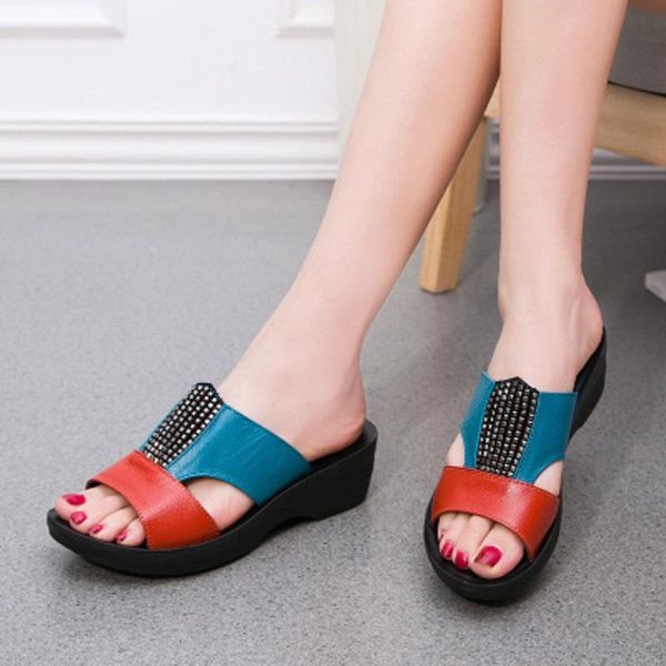 summer women's slippers fashion color matching sequins non-slip soft bottom slope with large size word manufac, Black
summer women's slippers fashion color matching sequins non-slip soft bottom slope with large size word manufac, Black