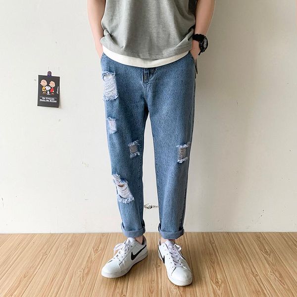 spring and autumn men's large size ripped jeans fashion casual loose mid-low waist nine points harem pants blue 28-35
spring and autumn men's large size ripped jeans fashion casual loose mid-low waist nine points harem pants blue 28-35