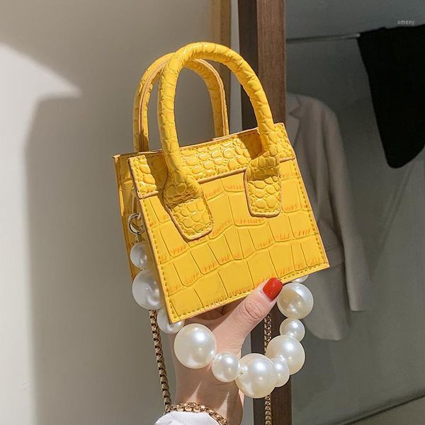 evening bags pattern designer pearl mobile mini stone crossbody for women 2021 simple shoulder bag lady lipstick handbags and purses1
evening bags pattern designer pearl mobile mini stone crossbody for women 2021 simple shoulder bag lady lipstick handbags and purses1
