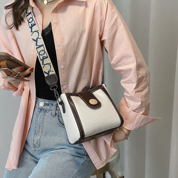 80% off outlet store red bag new bucket single shoulder messenger bag women's factory online sale, Black;red
80% off outlet store red bag new bucket single shoulder messenger bag women's factory online sale, Black;red