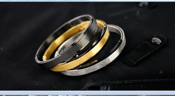 2021 bangle silver gold black available stainless steel bracelet size with box and dust bag
2021 bangle silver gold black available stainless steel bracelet size with box and dust bag