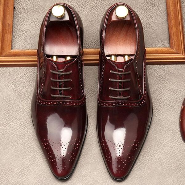 dress shoes luxury pointed toe derby man medallion patent leather formal oxfords high heel 4.5cm office party men's flats mde136, Black
dress shoes luxury pointed toe derby man medallion patent leather formal oxfords high heel 4.5cm office party men's flats mde136, Black
