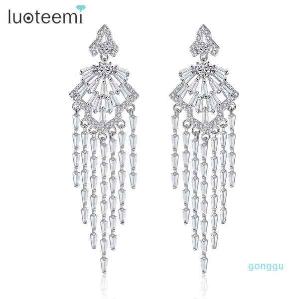 wholesale luxury bridal geometric cubic zirconia tassel wedding chandelier dangle earrings for women boucle d'oreille pendientes, Silver
wholesale luxury bridal geometric cubic zirconia tassel wedding chandelier dangle earrings for women boucle d'oreille pendientes, Silver