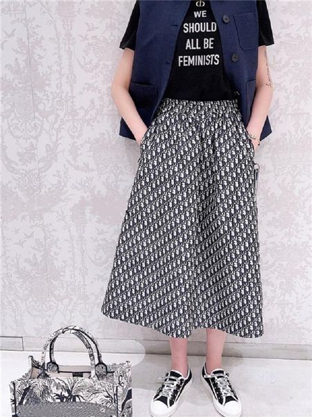 skirts big-name summer satin 3d jacquard elastic waist pleated skirt 2021 ladies fashion party all-match high puff bing, Black
skirts big-name summer satin 3d jacquard elastic waist pleated skirt 2021 ladies fashion party all-match high puff bing, Black