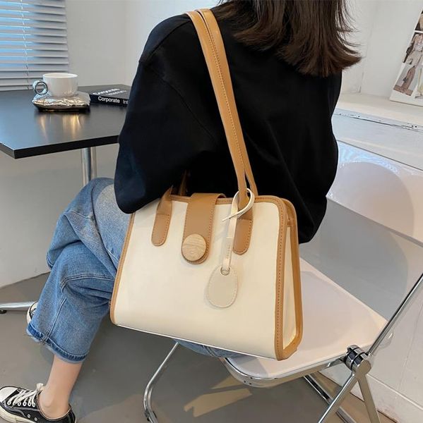shoulder bags elegant female tote bag fashion color matching 2021 pu leather women's travel handbag
shoulder bags elegant female tote bag fashion color matching 2021 pu leather women's travel handbag