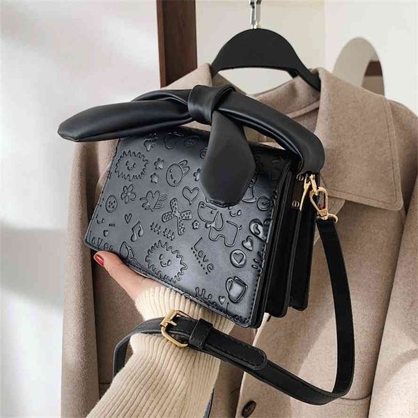 french 2021 new fashion versatile messenger soft leather small square mobile phone women's bag
french 2021 new fashion versatile messenger soft leather small square mobile phone women's bag
