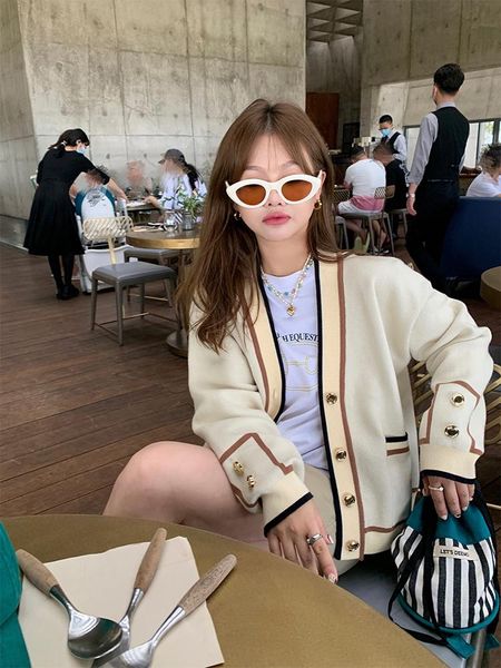 women's jackets cmaz 2021 autumn winter thick coats for women college style striped contrast color cardigan thin coat female 20, Black;brown
women's jackets cmaz 2021 autumn winter thick coats for women college style striped contrast color cardigan thin coat female 20, Black;brown