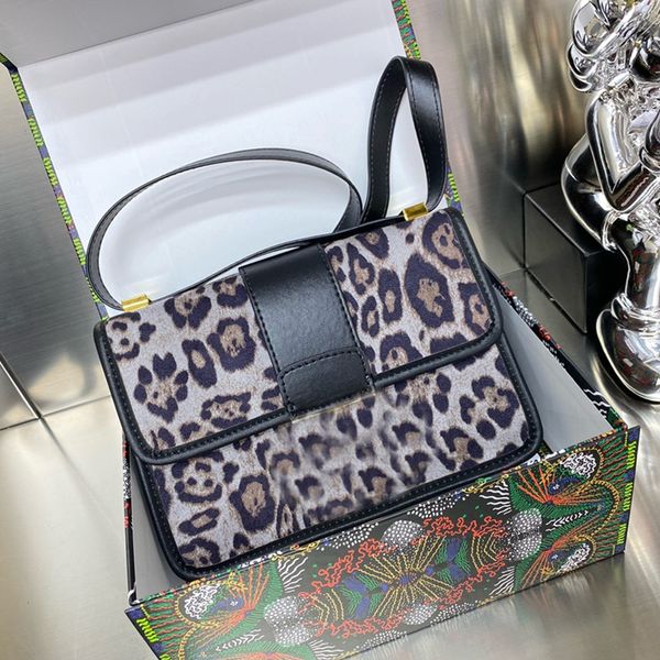 women leopard purses shoulder bags designer crossbody floral flaps small lady totes trend cross body gold letter sequin fashion top
women leopard purses shoulder bags designer crossbody floral flaps small lady totes trend cross body gold letter sequin fashion top