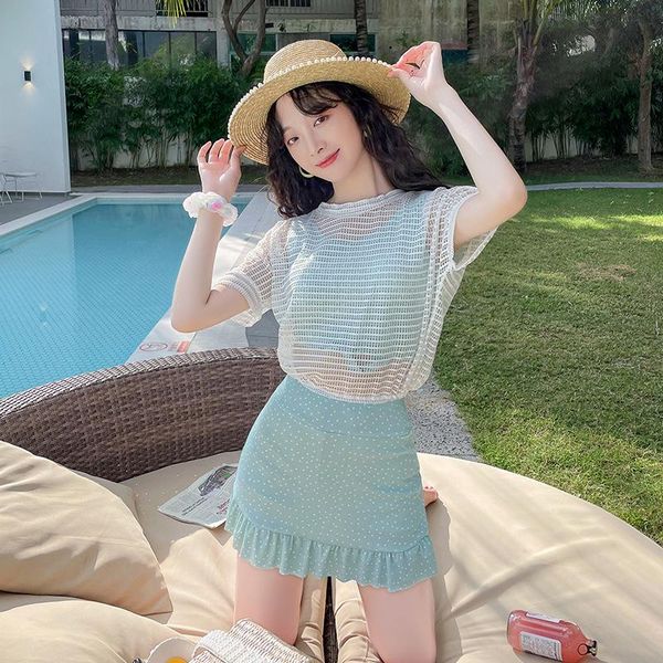 swim wear 2021 split bikini three-piece set conservative slim belly character short-sleeved spring swimsuit
swim wear 2021 split bikini three-piece set conservative slim belly character short-sleeved spring swimsuit