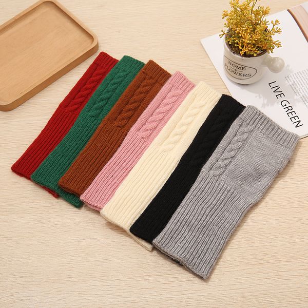 winter fingerless gloves warm knitted arm cover fashionable versatile jacquard arm sleeve soft comfortable protection gloves, Blue;gray
winter fingerless gloves warm knitted arm cover fashionable versatile jacquard arm sleeve soft comfortable protection gloves, Blue;gray