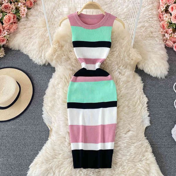 2021 summer new slim and thin striped ice silk sleeveless mid-length round neck knitted bag hip dress women x0521, Black;gray
2021 summer new slim and thin striped ice silk sleeveless mid-length round neck knitted bag hip dress women x0521, Black;gray