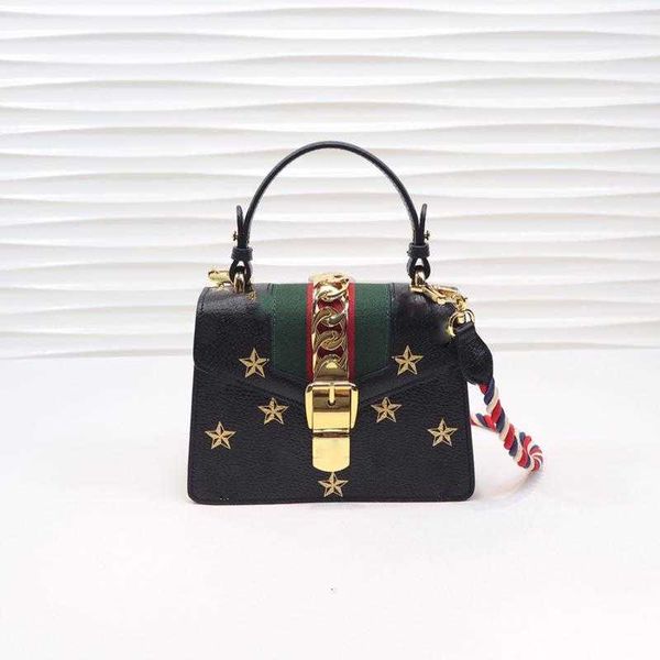 designer luxury bag design wholesale designers hands hand shoulder s designer fashion messenger style ladies gift g 4702 women's leathe, Red;black
designer luxury bag design wholesale designers hands hand shoulder s designer fashion messenger style ladies gift g 4702 women's leathe, Red;black