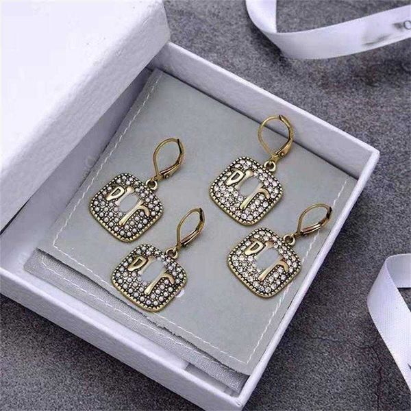 dijia d family letter diamond earrings dijia fashion 2021 new pearl earrings 925 silver needle earringsj, Golden
dijia d family letter diamond earrings dijia fashion 2021 new pearl earrings 925 silver needle earringsj, Golden