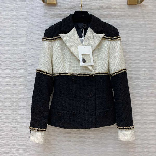 europe and the united states women's new winter 2020 long sleeve black white double-breasted fashion tweed coat
europe and the united states women's new winter 2020 long sleeve black white double-breasted fashion tweed coat