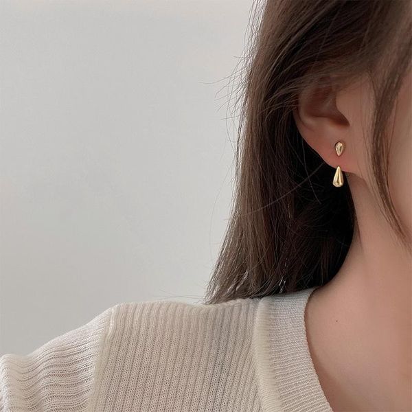 stud vintage two ways to wear water drop metal gold earrings for women 2021 trendy simple korean boucle oreille femme jewelry gift, Golden;silver
stud vintage two ways to wear water drop metal gold earrings for women 2021 trendy simple korean boucle oreille femme jewelry gift, Golden;silver