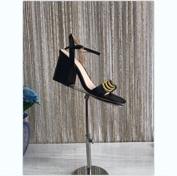 2021 good quality fashion women luxurys designers shoes designer sandals womens luxury high heels sandal dress shoess with box size 35-40 -h, Black
2021 good quality fashion women luxurys designers shoes designer sandals womens luxury high heels sandal dress shoess with box size 35-40 -h, Black
