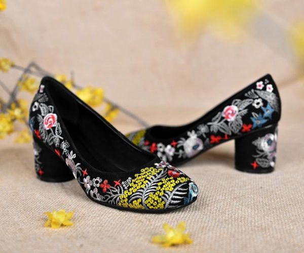dress shoes us4-11 womens round toe floral embroidery retro block chunky high heel pumps low suede leather ethnic style plus size, Black
dress shoes us4-11 womens round toe floral embroidery retro block chunky high heel pumps low suede leather ethnic style plus size, Black
