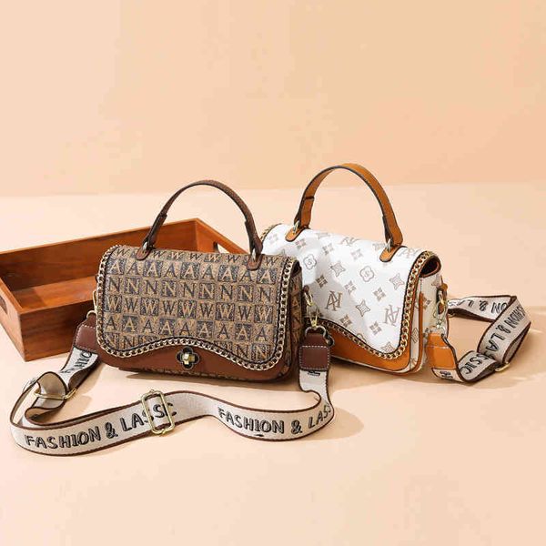 2022 factory outlet letter women's new versatile one shoulder messenger bag korean splicing chain small square bag syqf
2022 factory outlet letter women's new versatile one shoulder messenger bag korean splicing chain small square bag syqf