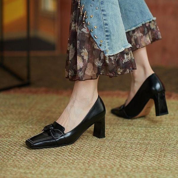 dress shoes 2021 spring high heels pumps square toe office lady leather classic 7 cm, Black 
dress shoes 2021 spring high heels pumps square toe office lady leather classic 7 cm, Black