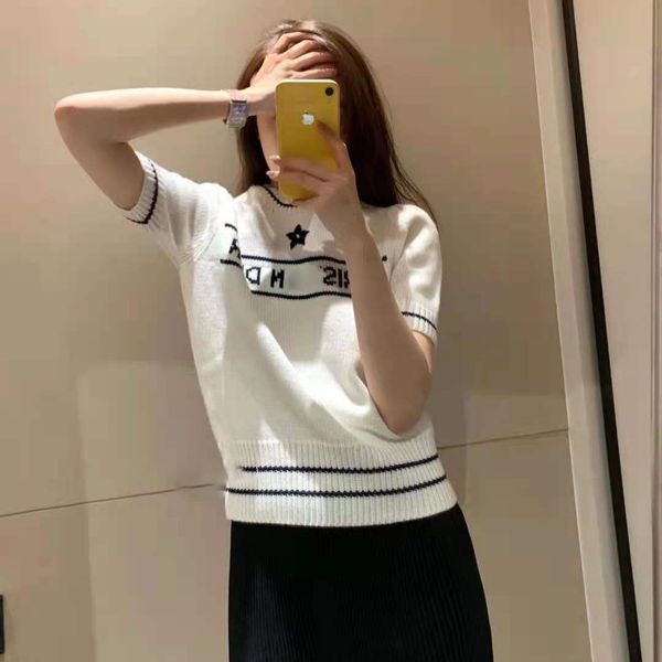 yang mi's same knitting d family beige short letter jacquard bubble sleeve t-shirt 2021 new in early autumn, White;black
yang mi's same knitting d family beige short letter jacquard bubble sleeve t-shirt 2021 new in early autumn, White;black