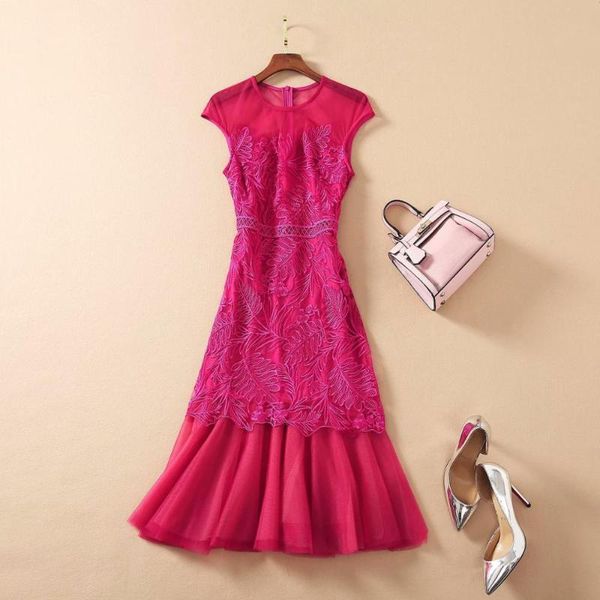 casual dresses european and american women's clothing 2021 the spring sleeveless embroidery fashionable purple pleated dress, Black;gray
casual dresses european and american women's clothing 2021 the spring sleeveless embroidery fashionable purple pleated dress, Black;gray