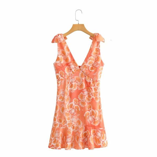 casual dresses sweet women v neck high waist 2021 summer fashion ladies beach style female printed suspender mini wces, Black;gray
casual dresses sweet women v neck high waist 2021 summer fashion ladies beach style female printed suspender mini wces, Black;gray