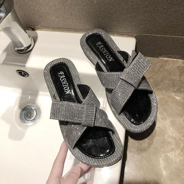 slippers 2021 rhinestone bling flip flops glitter crystal sliders summer shoes women open toe sandals slip on black
slippers 2021 rhinestone bling flip flops glitter crystal sliders summer shoes women open toe sandals slip on black