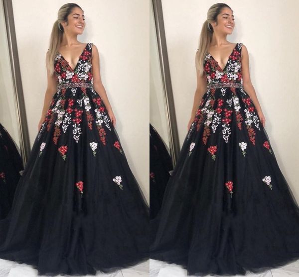 2021 chic colorful embroidered prom dresses empire waist a-line v-neck beaded open back zipper formal evening gowns party for guest special, Black
2021 chic colorful embroidered prom dresses empire waist a-line v-neck beaded open back zipper formal evening gowns party for guest special, Black