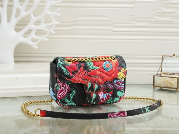 luxury fashion women shoulder bags gold silver and sliver chain crossbody bag female messenger handbag wallet 3 size
luxury fashion women shoulder bags gold silver and sliver chain crossbody bag female messenger handbag wallet 3 size