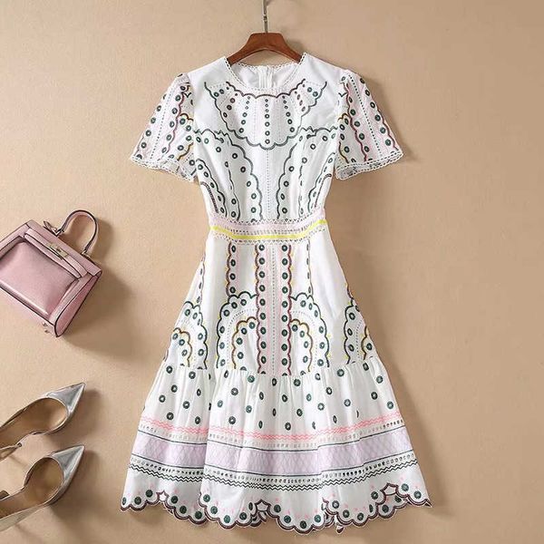 est paris fashion designer dress women's short sleeve contrast titching embroidery 210526, Black;gray
est paris fashion designer dress women's short sleeve contrast titching embroidery 210526, Black;gray