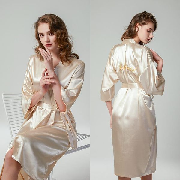 women's sleepwear female spring autumn kimono robe gown v-neck home dress bride bridesmaids letter embroidery bathrobe casual long nigh, Black;red
women's sleepwear female spring autumn kimono robe gown v-neck home dress bride bridesmaids letter embroidery bathrobe casual long nigh, Black;red
