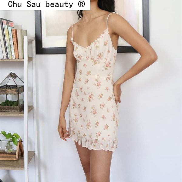 fashion summer holiday style ruffles v-neck mini dress women casual chic vintage floral print sling dresses female, Black;gray
fashion summer holiday style ruffles v-neck mini dress women casual chic vintage floral print sling dresses female, Black;gray