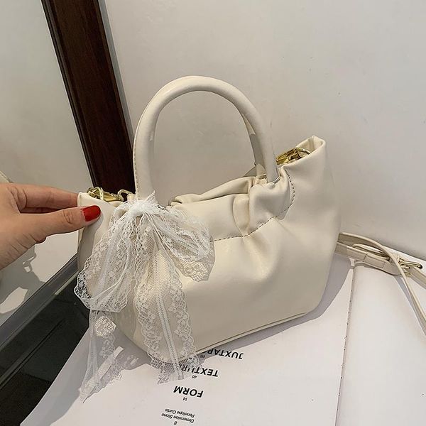shoulder bags niche design bag 2021 fashion female crossbody handbag cloud fold bucket width: 23cm
shoulder bags niche design bag 2021 fashion female crossbody handbag cloud fold bucket width: 23cm