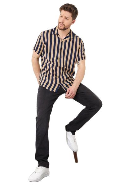men's casual shirts 2021 men striped shirt lapel streetwear short sleeve button fashion basic summer camisa masculina s-2xl gift, White;black
men's casual shirts 2021 men striped shirt lapel streetwear short sleeve button fashion basic summer camisa masculina s-2xl gift, White;black