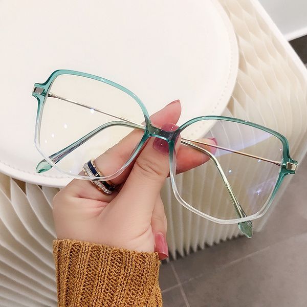 2021 summer new metal hybrid hexagon fashion blue proof flat lens plain finished myopia frame, White;black
2021 summer new metal hybrid hexagon fashion blue proof flat lens plain finished myopia frame, White;black