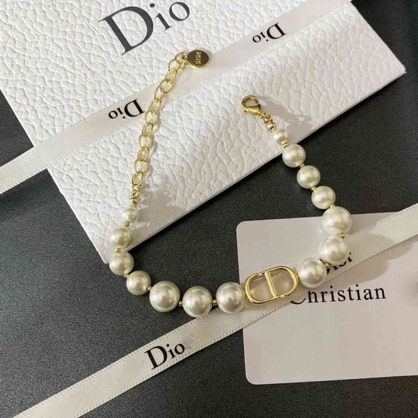 special offer 2021 luxury designer jewelry 2021 new elegant make old letter full pearl chain choker necklace bracelet, White
special offer 2021 luxury designer jewelry 2021 new elegant make old letter full pearl chain choker necklace bracelet, White