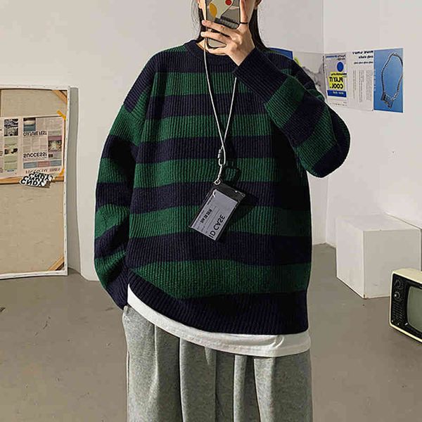 women's striped sweaters, large informal pullovers, loose warm street youth knitted cloth, autumn and winter, White;black
women's striped sweaters, large informal pullovers, loose warm street youth knitted cloth, autumn and winter, White;black