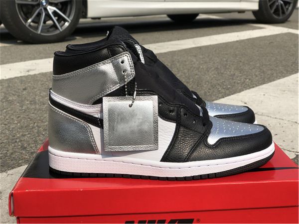 shoes authentic 1 og wmns silver toe men women black metallic white 1s trainers sneakers original 36-47
shoes authentic 1 og wmns silver toe men women black metallic white 1s trainers sneakers original 36-47