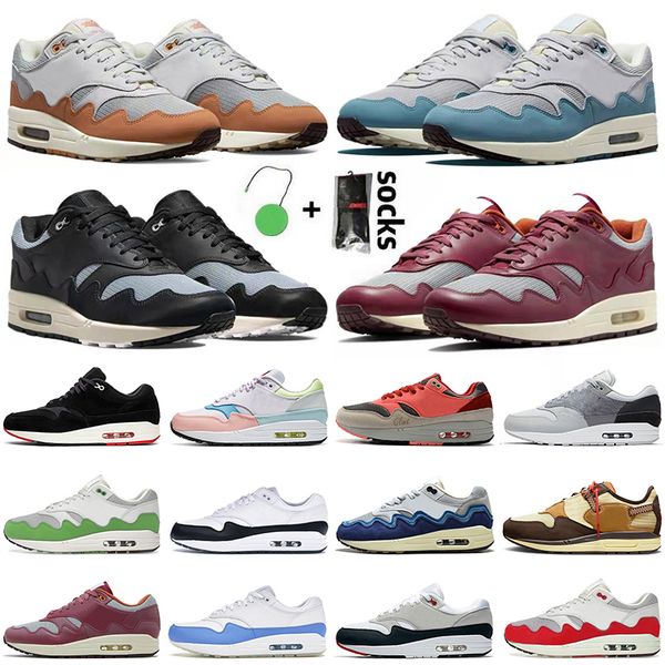 authentic patta waves 1 87 running shoes for men women kiss of death og airmac baroque brown noise aqua golden black white schematic premium, White;red
authentic patta waves 1 87 running shoes for men women kiss of death og airmac baroque brown noise aqua golden black white schematic premium, White;red